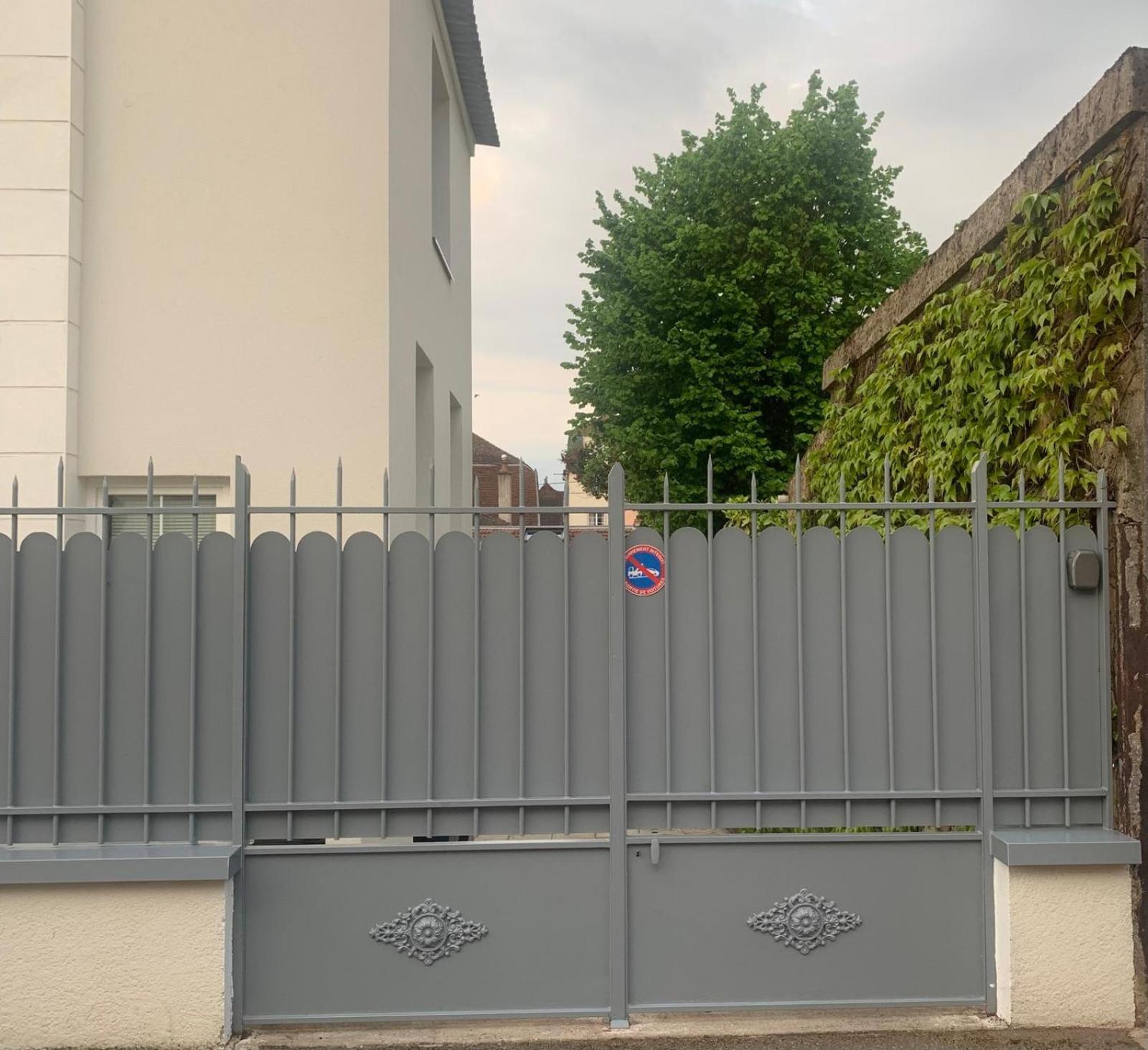 Joli T2 Jardin Parking Proche Gare Centre Ville Dijon Exterior photo